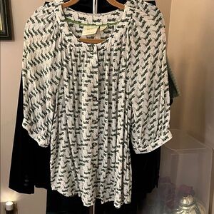 Anthropologie Maeve Grasshopper Green and White Patterned Blouse